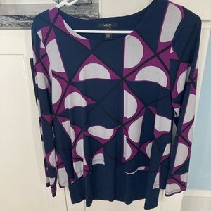 Alfani Petite Medium Long Sleeve Navy Purple Grey geometric top GUC smoke free